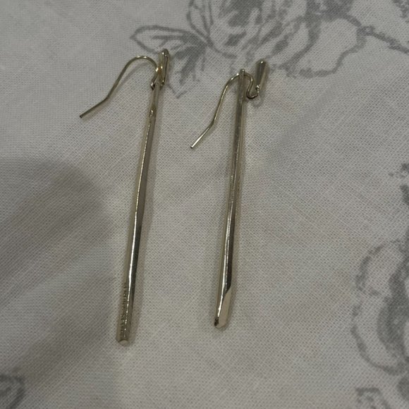 Kendra Scott Gold Drop Earrings - Picture 2 of 2